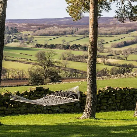 Letaway - Tawny Owl Hut Nr Castleton North Yorkshire Westerdale